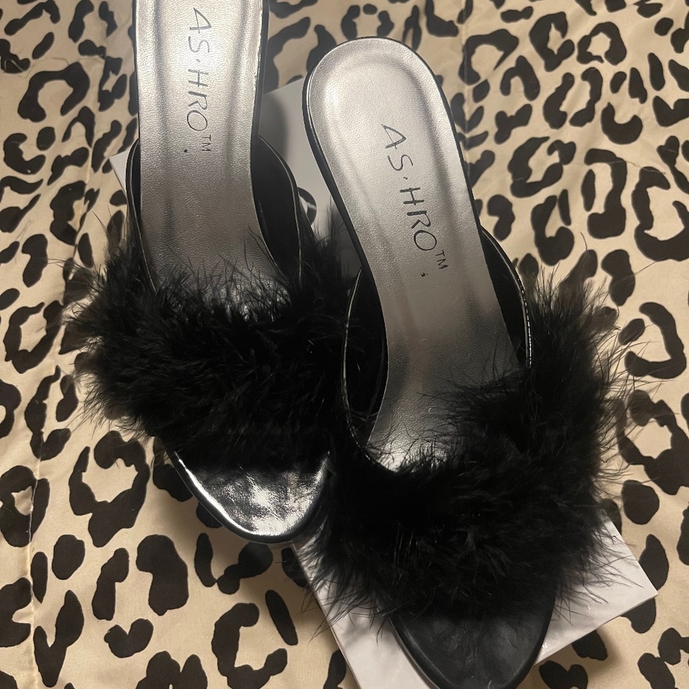 Ashro Lucie Feather Mule shoes